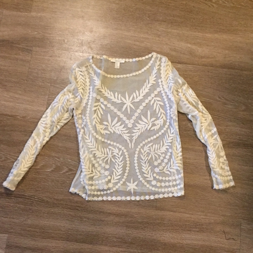 Long sleeve white blouse